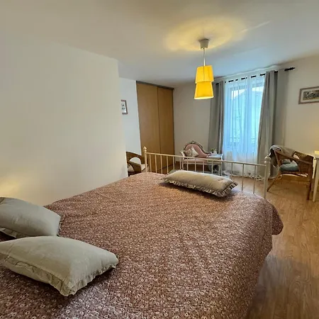 La Marquise Duplex 2 Ch Avec Terrasse Et Climatisation *