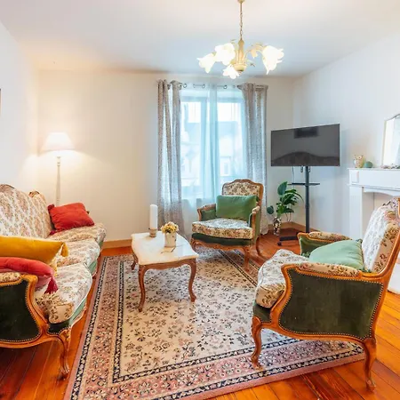 La Marquise Duplex 2 Ch Avec Terrasse Et Climatisation * Socourt